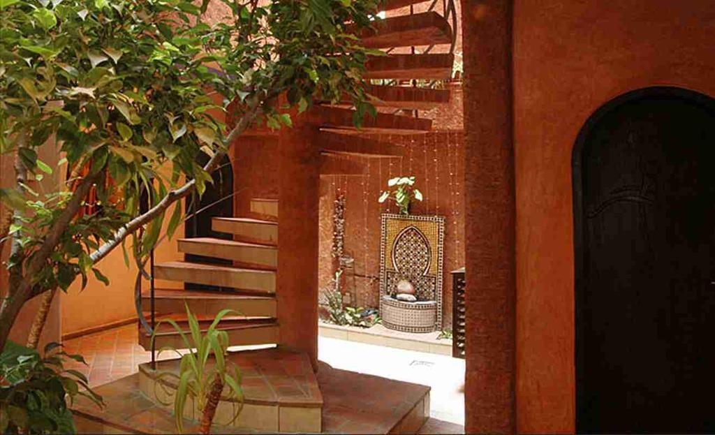 דקר Hotel Le Djoloff מראה חיצוני תמונה
