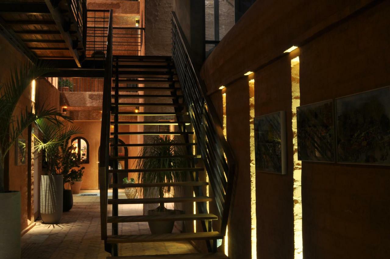 דקר Hotel Le Djoloff מראה חיצוני תמונה